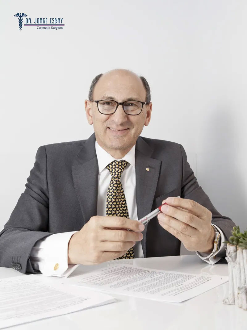Dr. Jorge Esbry