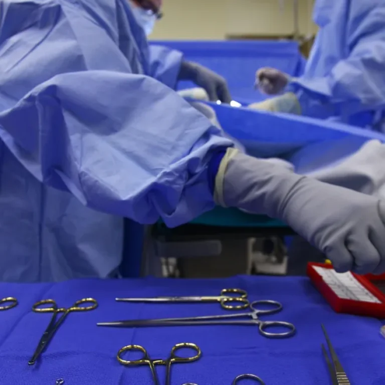 35 years of experience in aesthetic and repair surgery